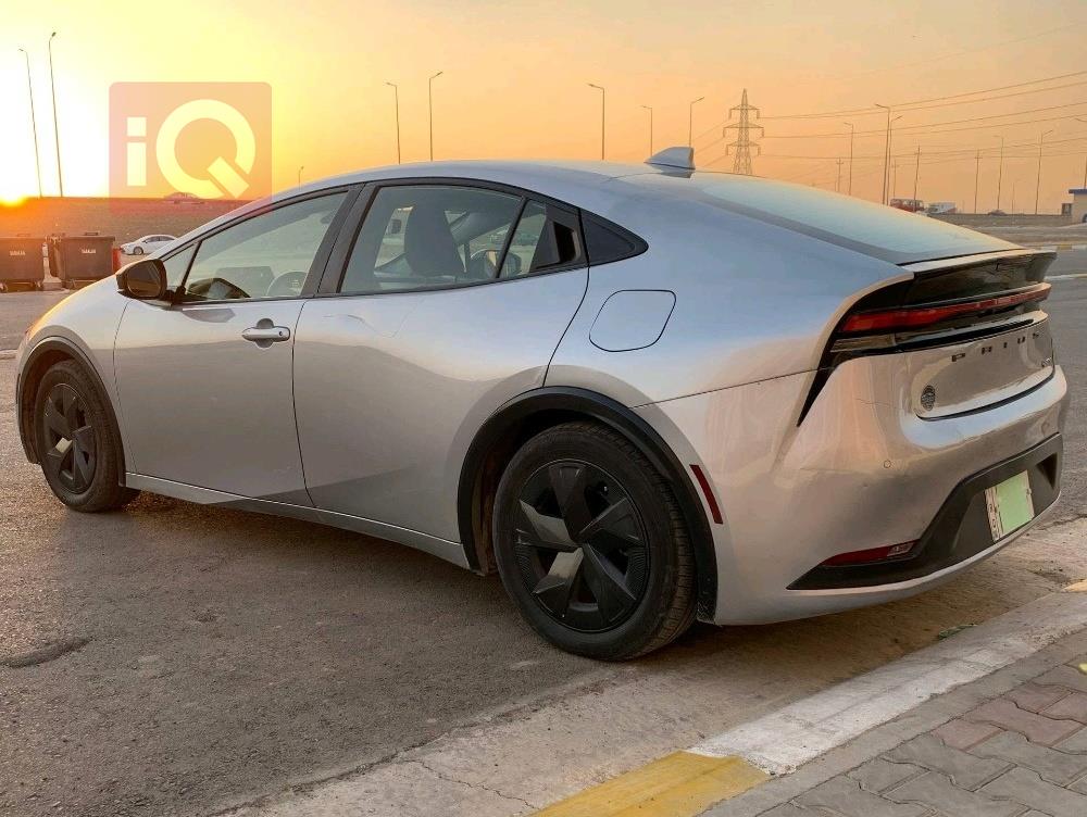 تويوتا بريوس برايم